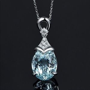 Stunning Aquamarine + 925 silver necklace